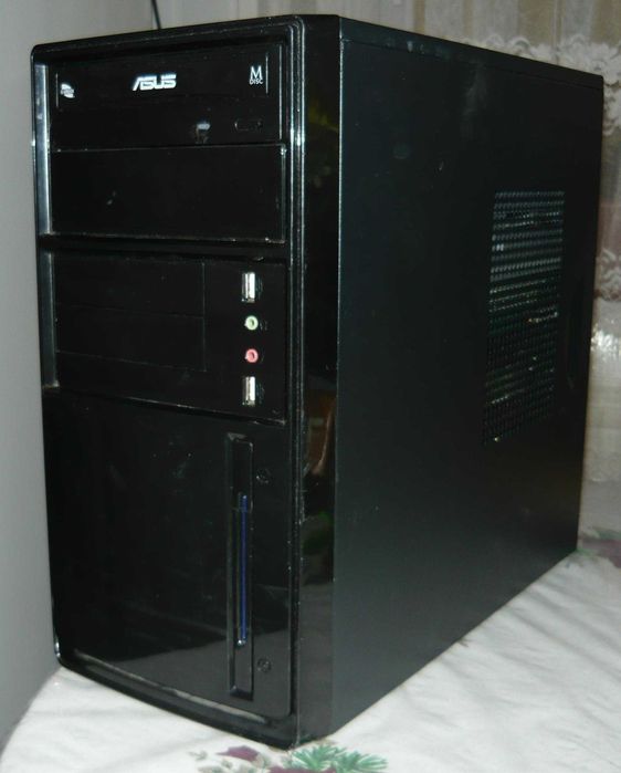 Fujitsu Komputer płyta procesor G2030 3 GHz nagrywarka DVD Asus M-disc