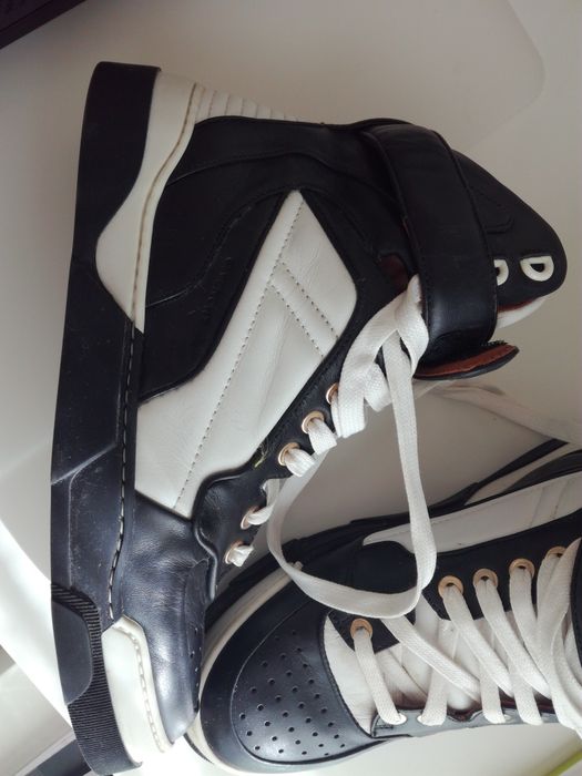 Sapatilhas Givenchy - 37 novas