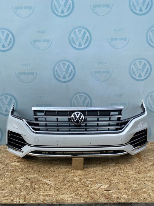 Vw Touareg III 760 2018 бампер передній ришотка