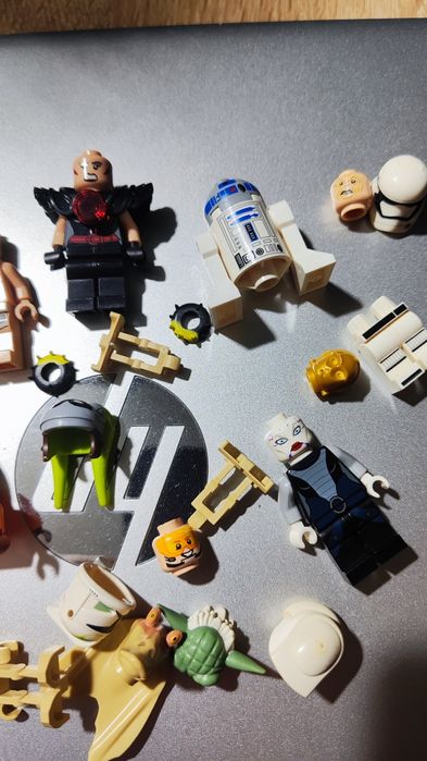 Elementy LEGO Star Wars klocki LEGO miks elementów