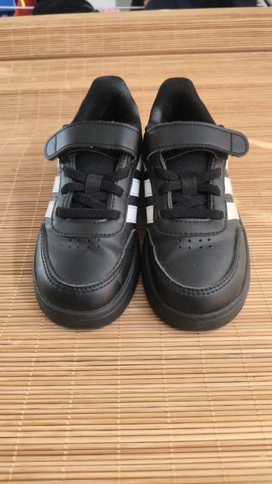 Adidas dla dzieci 28