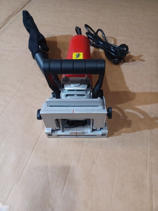 Frezarka nutowa  TC-BJ  900