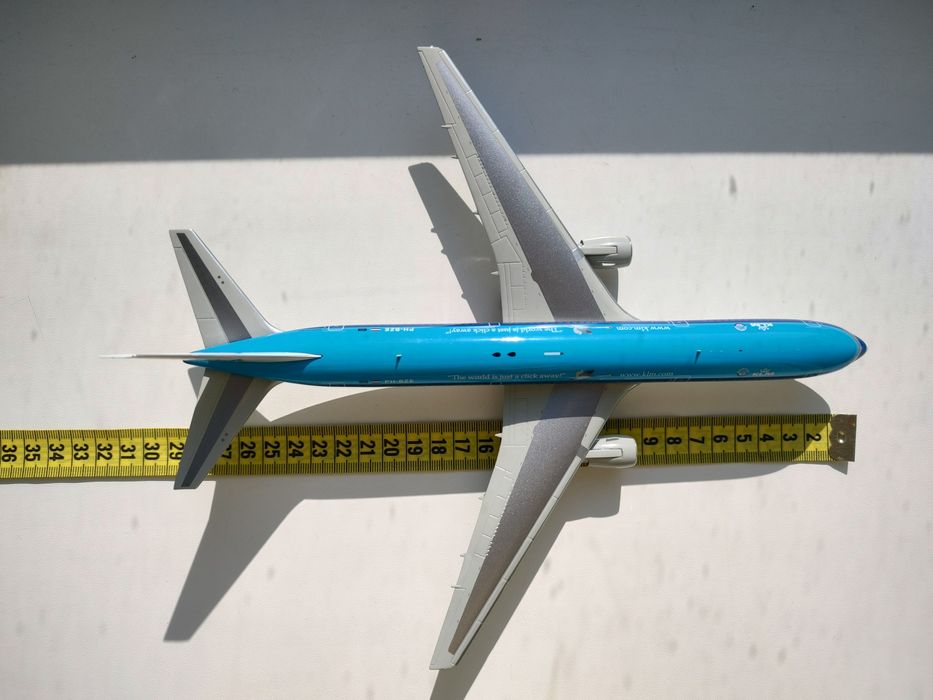 Модель літака/самолета Boeing 767-300ER в лівреї KLM. Масштаб 1