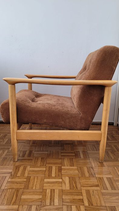 Fotel brązowy tapicerowany