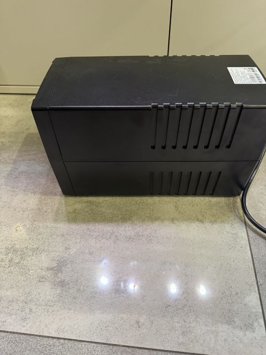 Zasilacz awaryjny UPS PowerWalker Line-Interactive 2200VA STL FR 4xUSB