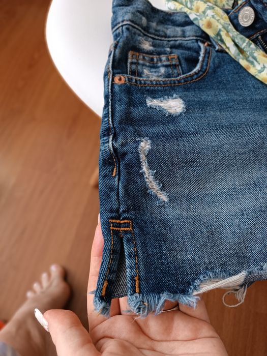 Комплект на худу дівчину ,джинсові шортики + сітка asos