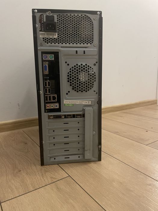 Komputer stacjonarny