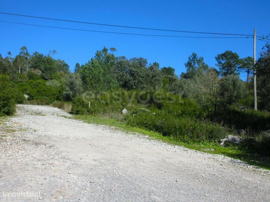 Terreno Urbano de 3244m² em Mira de Aire - Uma excelente opção para...