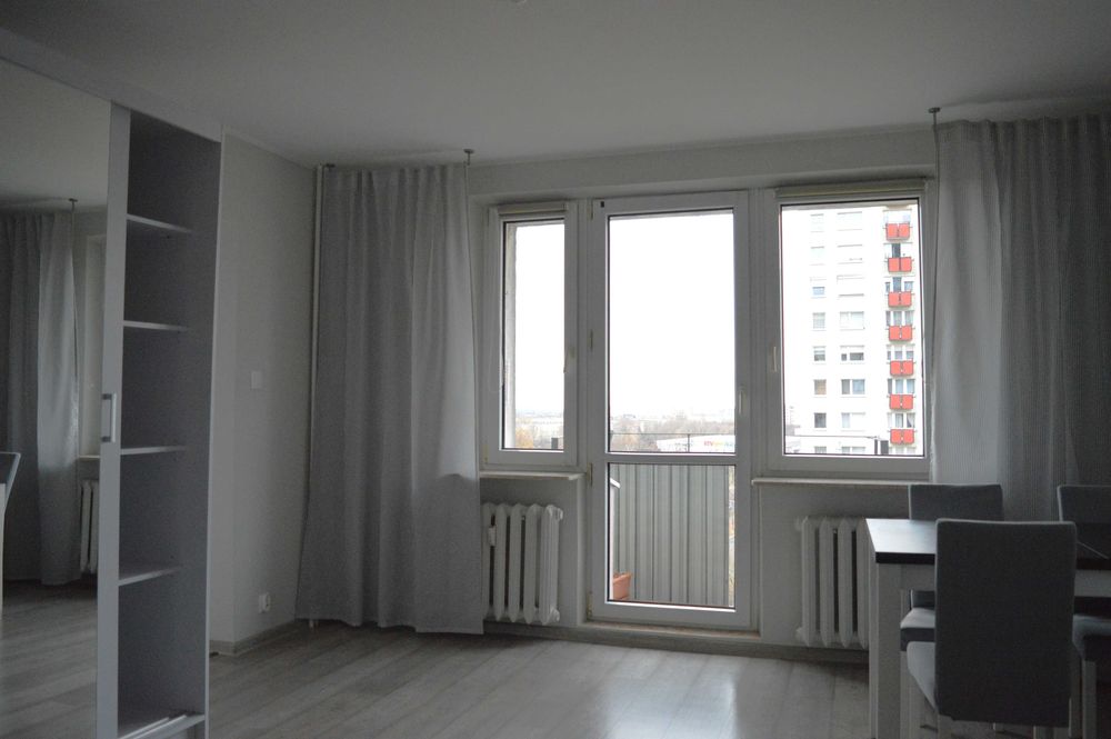 Kawalerka z oddzielną kuchnią i balkonem na Wichrowym Wzgórzu