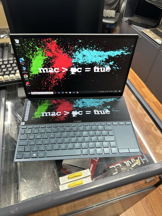 Эксклюзивный игровой ноутбук с двумя экранами intel i7