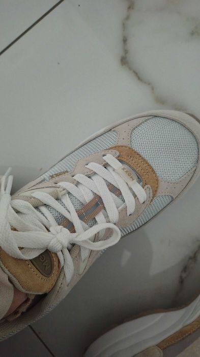 buty sportowe damskie 41