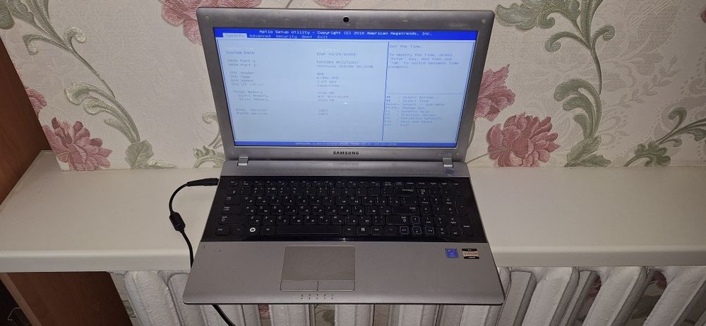 Ноутбук Samsung з Win10 швидкі для гри навчання