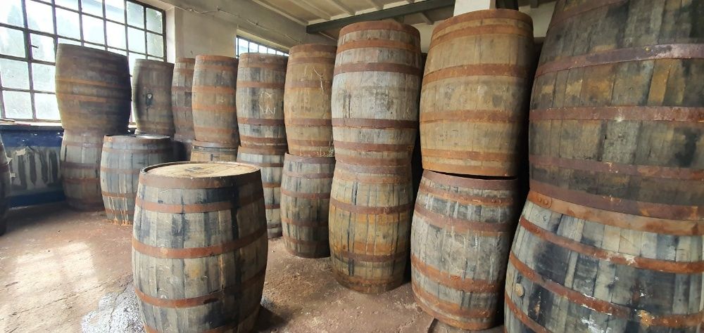 Beczka drewniana dębowa po whisky winie szczelna 200 litrów