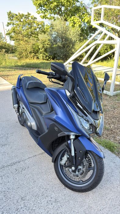 Kymco AK 550