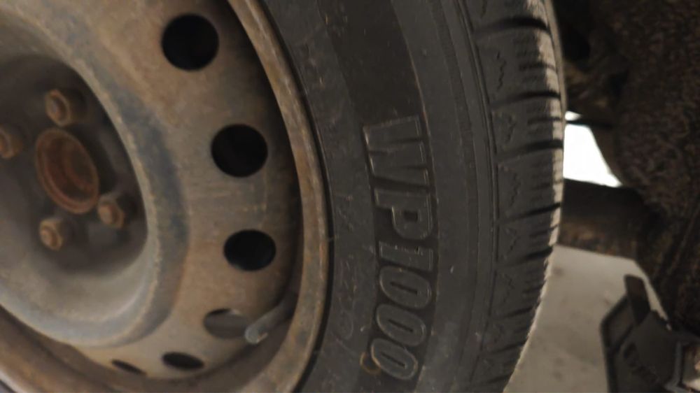 Kola zimowe corolla e12 zetex 2024r jak nowe