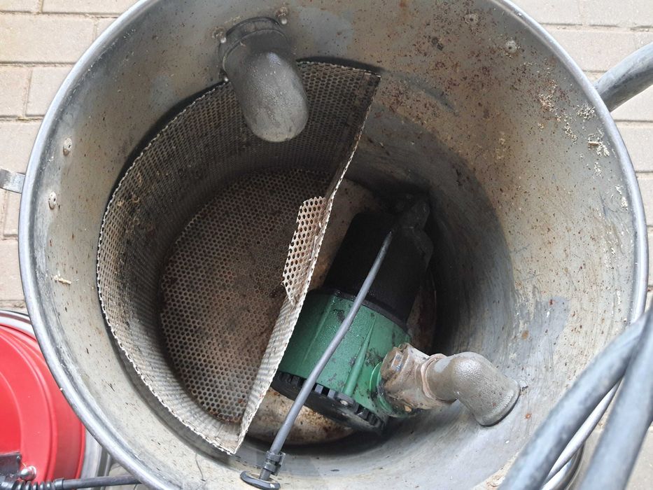 Odkurzacz przemysłowy na mokro z pompą wody PULLMAN W 250 P