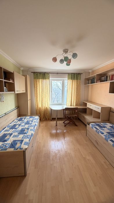 Без %!  3-кімнатна квартира в Шевченковському районі вул. Салютна, 42/46
