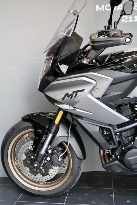 Cf moto mt700 ( apenas 990 kms)