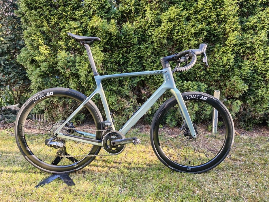 Scott addict gravel 10