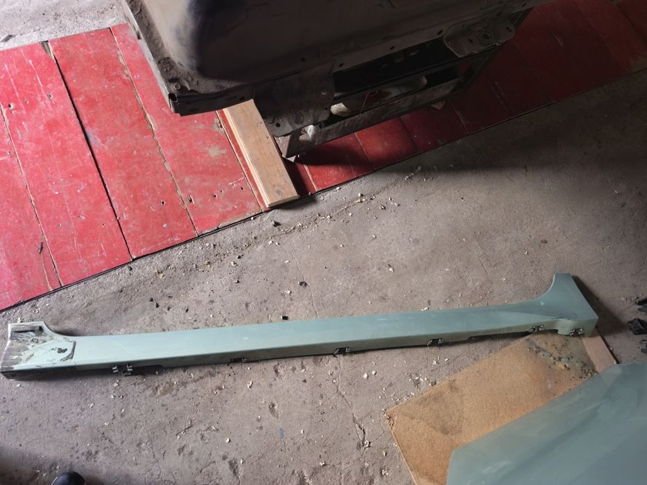 Накладка на порог левая Ниссан лиф 2 Nissan leaf 2018-2022