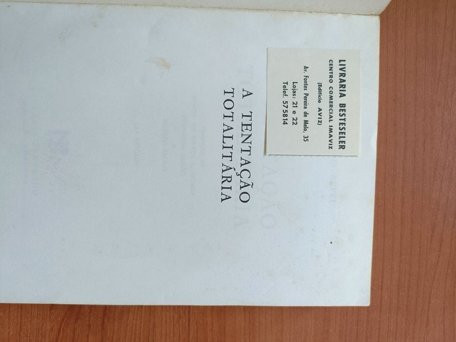 A Tentação Totalitária - Jean-François Revel
