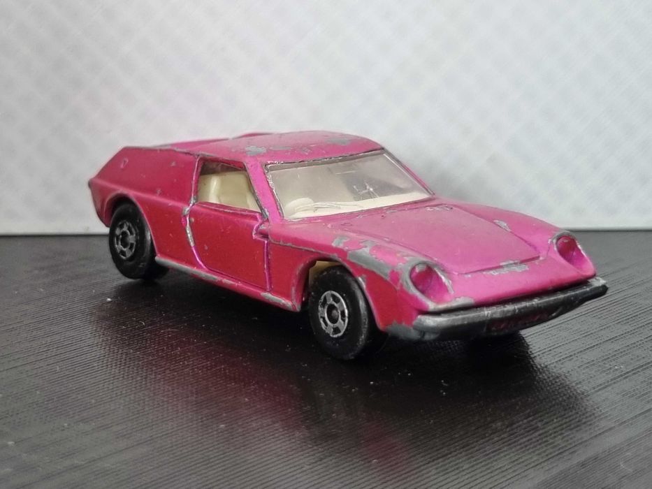 Conjunto de miniaturas "matchbox" 1:64