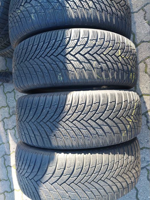 Opony  komplet 215/55/17 firestone