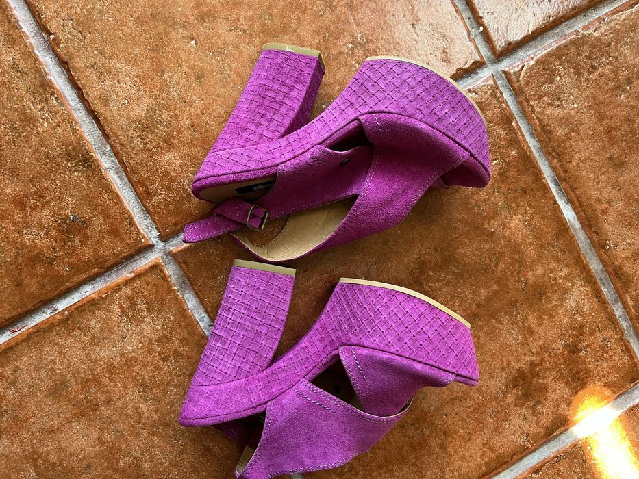 Sandálias com plataforma