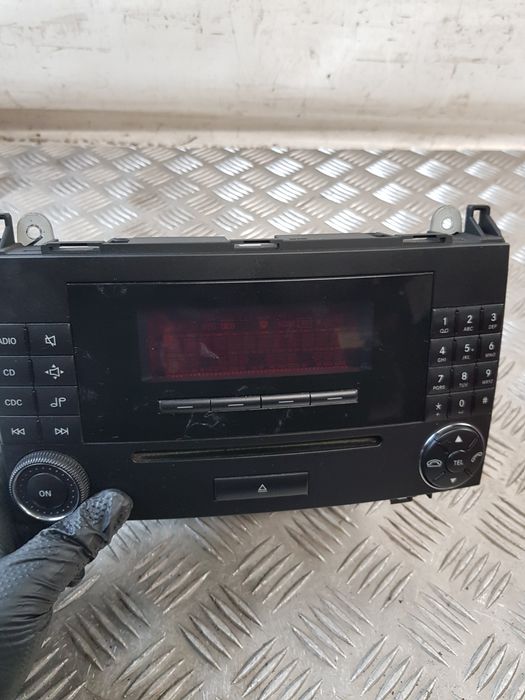 Radio Mf2550 A1698700289 Mercedes W169 04R- Europa