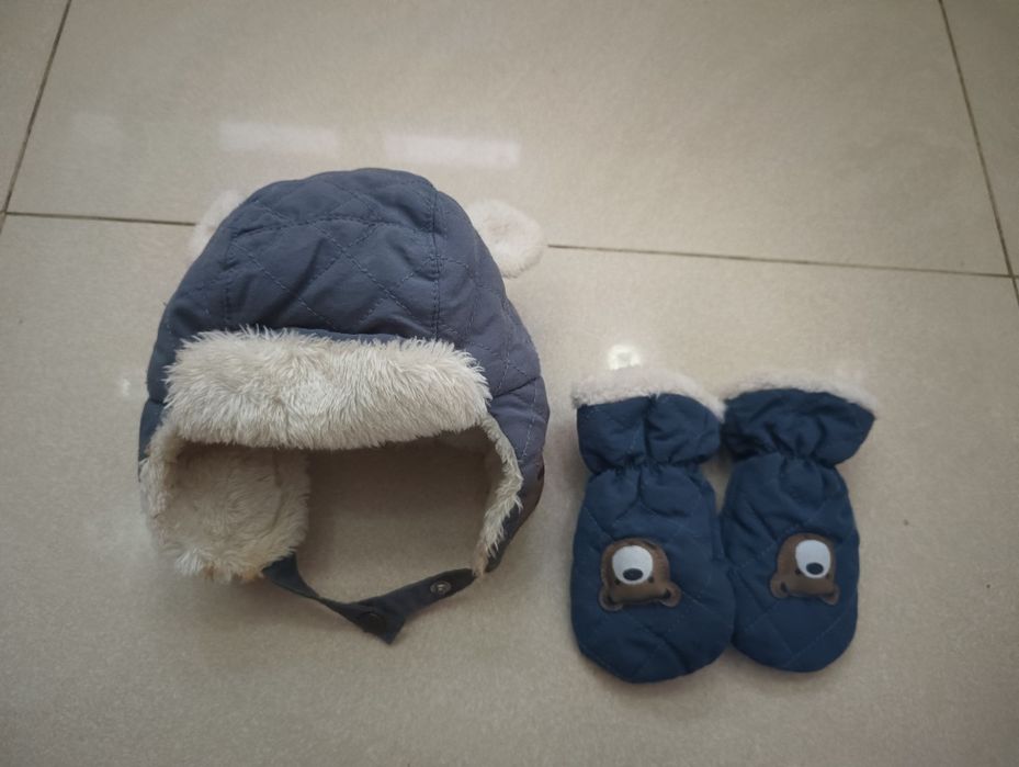Ciepła czapka, rękawiczki i buciki 9-12m