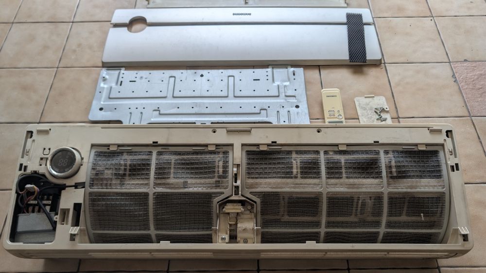 Ar Condicionado Samsung 12000 BTUs (Para Peças / Placa Avariada)