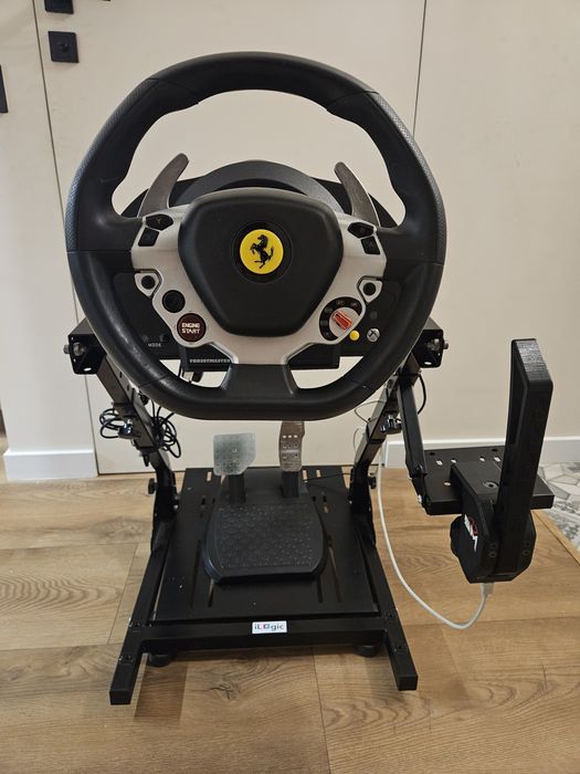 Simrig: Thrustmaster TX 458 Italia + kierownica F1 + stojak