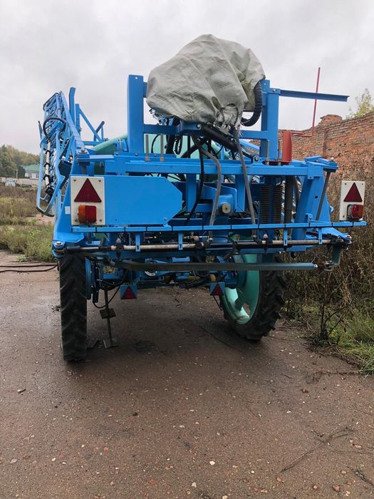 Оприскувач причетний Berthoud