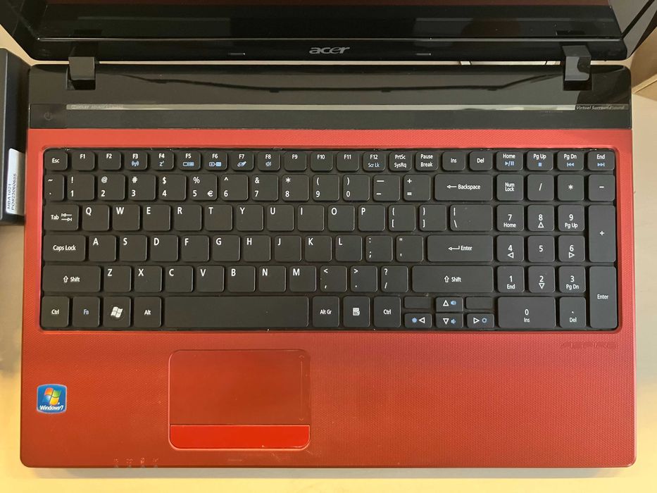 Laptop Acer Aspire 5560 / 15,6" / AMD A6-3420M / RAM: 8GB / SSD: 1TB