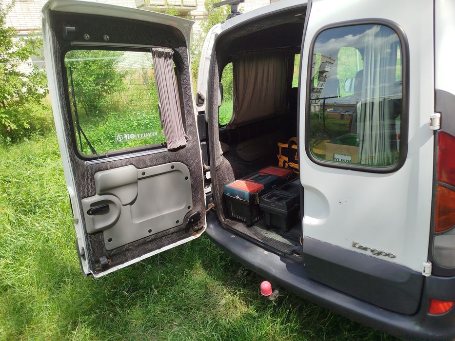 Рено Кенго пасажир по документах