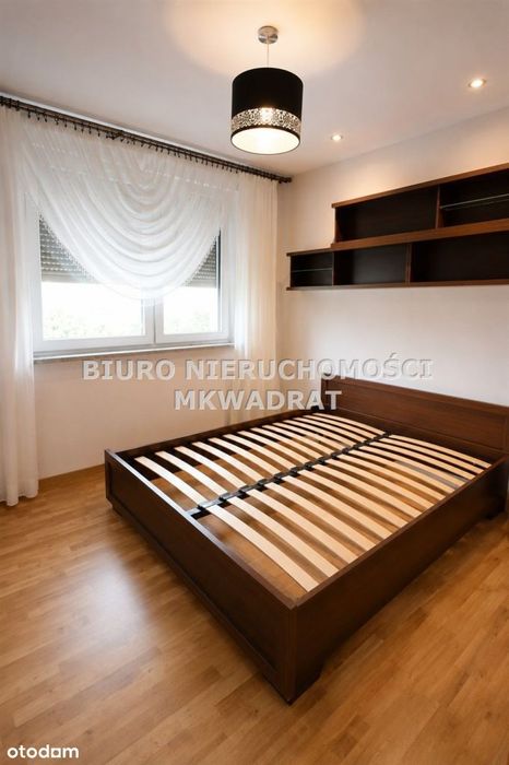 M4 w niskim bloku z balkonem-ul. Mglista