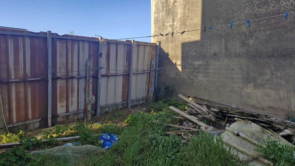 Metade de Prédio Urbano e Direito ao uso de sepultura