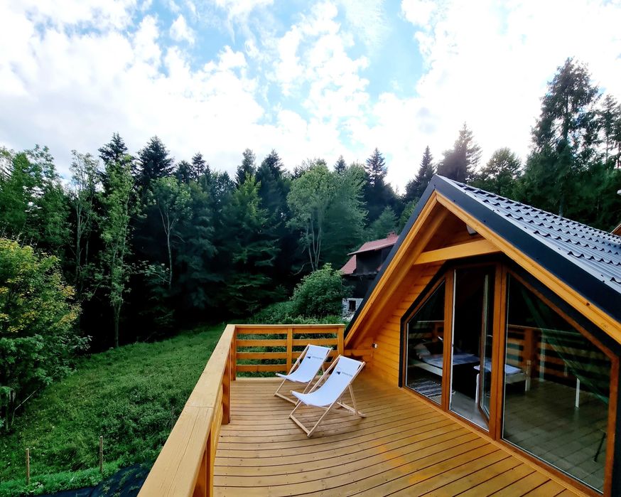 WILLA WILK – przytulny domek dla 6 osób z sauną i balią Ekskluzywne Domki w Górach | Sauna Balia Jezioro Jacuzzi