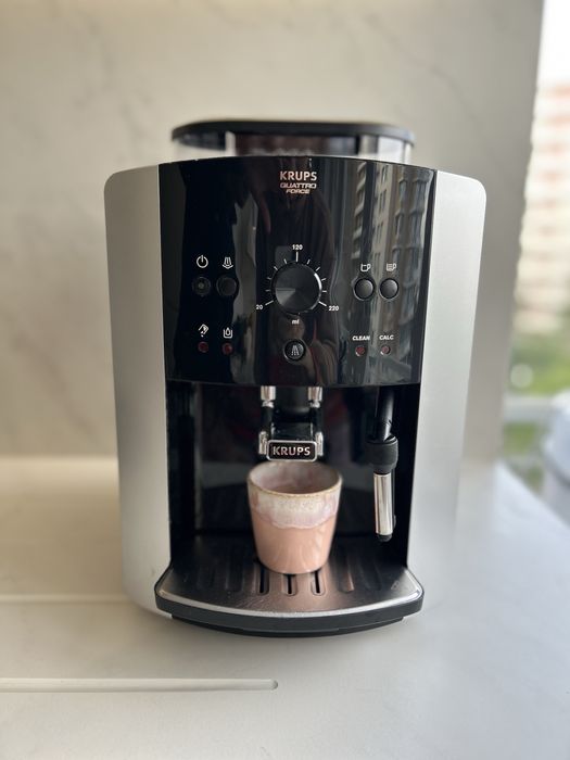 Máquina de café automática KRUPPS QUATTRO FORCE