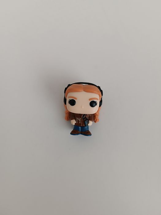 Іграшка funko pop кіндер дивні дива  Максин