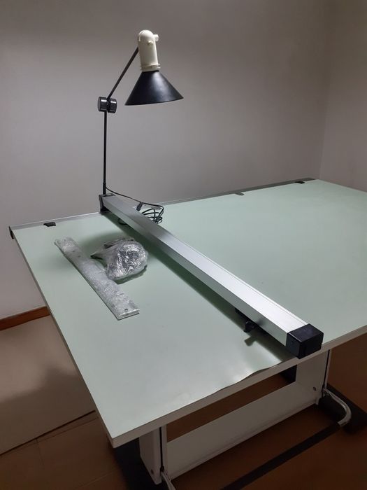 Estirador ITISE / Máquina Desenhar / Candeeiro