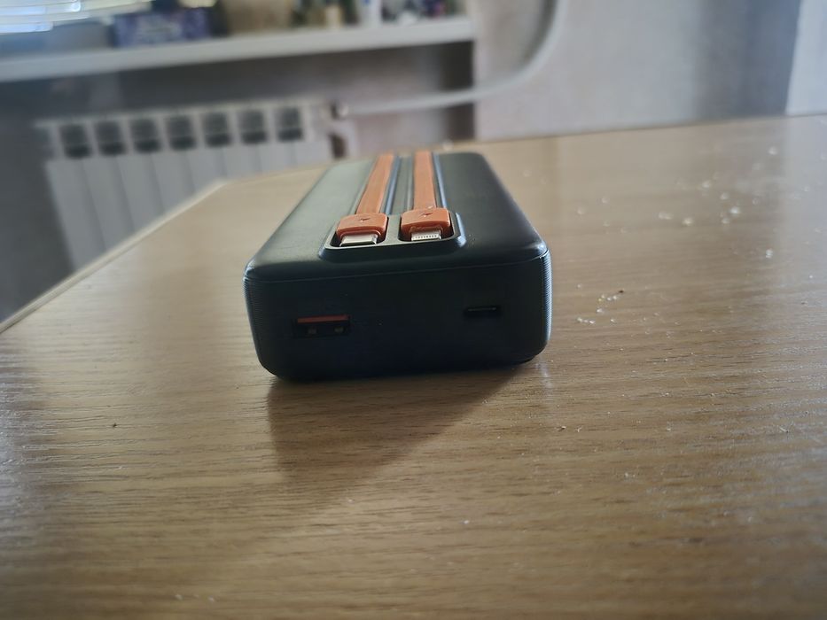 Павербанк в отличном состоянии на 20000.