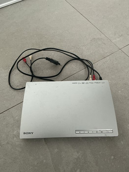 Odtwarzacz DvD srebrny