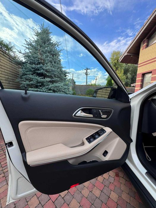Продам авто Mercedes GLA250 2018 модельний рік