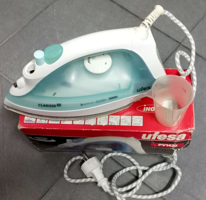 Ferro engomar vapor
