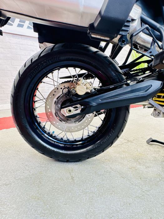 мотоцикл Triumph TIGER 800 XC в оригіналі тільки з Японії