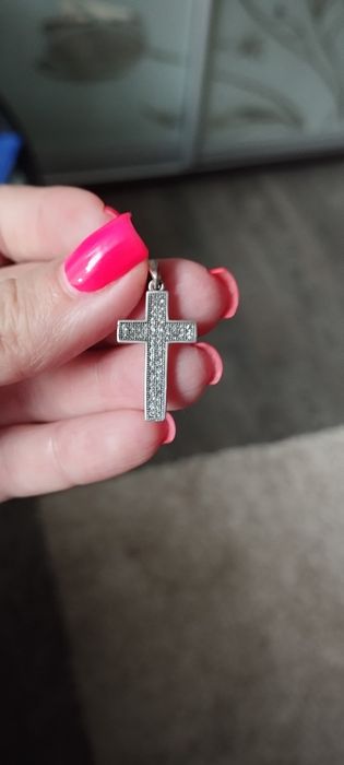 Продам серебряный крестик и кольца