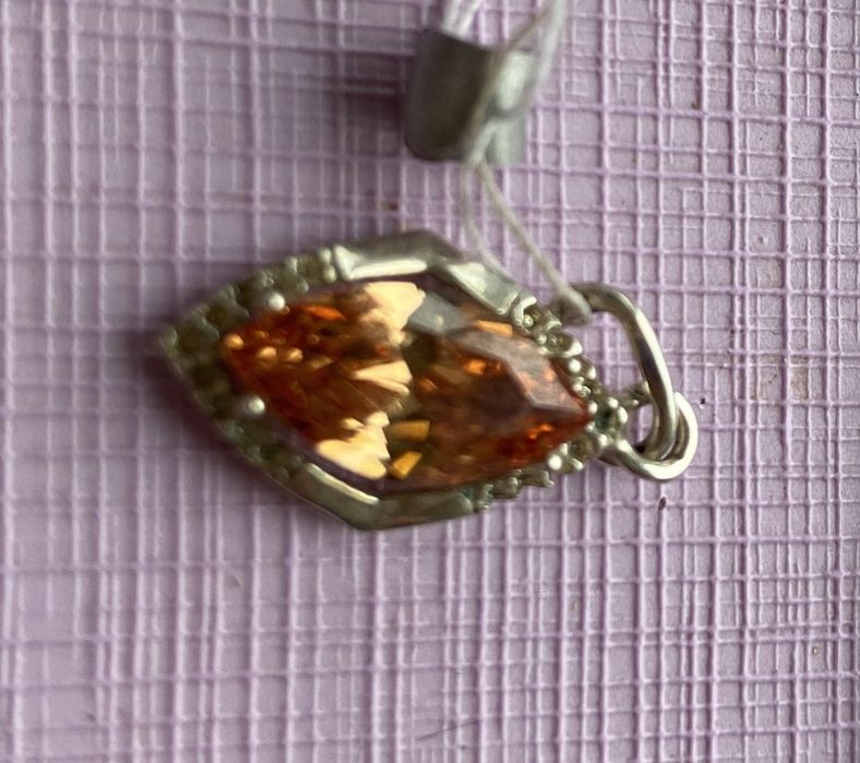Срібний підвіс з цитрином. Серебряный кулон с натуральным цитрином