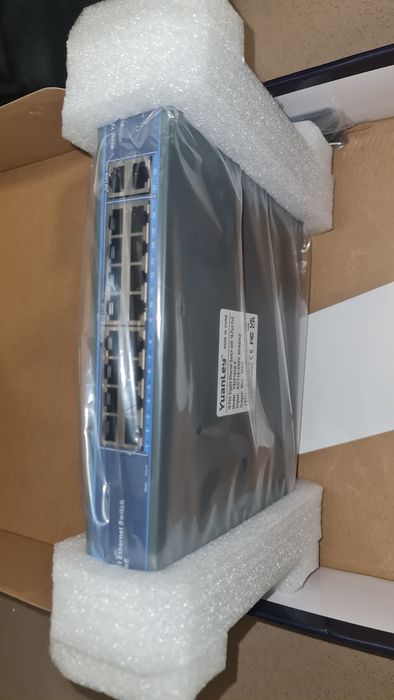 YuanLey Switch 18 Portowy Gigabit PoE with 2 x Uplink 16 PoE+ Port 100