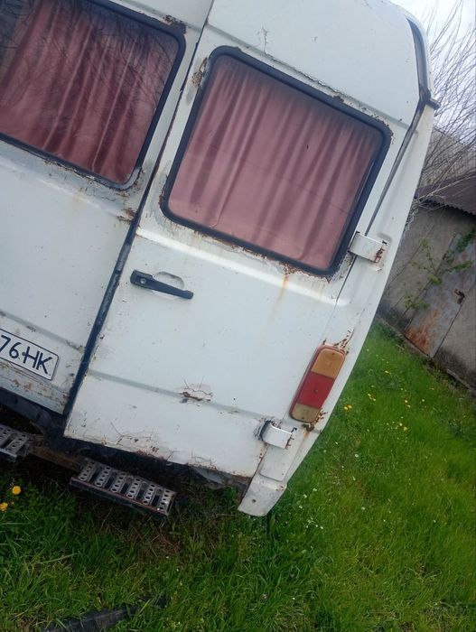Продам мікроавтобус Мерседес.